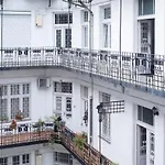 Dohany Street Delight