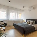Gems Of Budapest - Emerald Suite