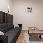 D37 - Dohany Street Urban Suite - Best Location By Bqa