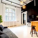 Broadway 2Bedroom Apartment