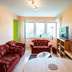 Free Parking Amphitheater Apartment - Wifi, Ac, Tv