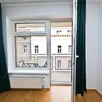 Paulay Opera Apartment