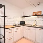 Stylish Home In Downtown Budapest For 2-4 People