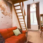 Perfect Place In Central Budapest For 2-4 People