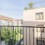 Corvin Modern Studio With Ac, Parking