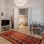 Casa Iaia