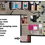 Merry&Car - Huge Balcony + Living Room + 2Br
