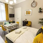 Akac Boutique Apartment 2.