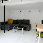 Standard Apartment By Hi5- Tolnai Lajos Apartment