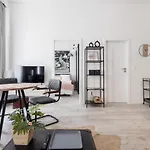 Two-Bedroom Apartment Next To Music Academy