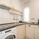 Fogas 1Bedroom Apartment In Heart Of City