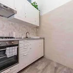 D3 Basilica Luxury Spacious Free Parking For 1 Car