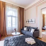 Exclusive & Stylish Central Apartment In The Heart Of Budapest