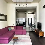 Deluxe Cosmopolitan Apartment Budapest, With Private Parking