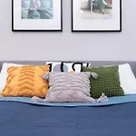 Chic206 Retreat: Modern 1Br Gem With Balcony By Nw