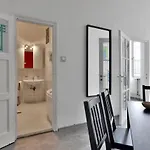 Buda Apartman House 8
