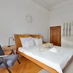 Buda Apartman House 9
