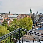 Buda House Apartment 4