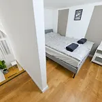 Charming Apartment In Damjanich Str., Lucas