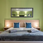 Budapest Holidays Apartments & Spa