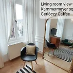 Lovely And Quiet Apartment In The Very Heart Of The City