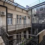 Silver Home Apartments In The City Centre