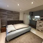 Vintage Near Boulevard With Ac After Renovation