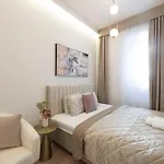Luxurious Central Apartment W/ A Stunning View To The Basilica