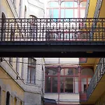 Karikum Small