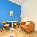 Stray Birds Fashion Apartment With 2Ppl/Wifi/Ac