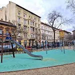 Elizabeth Apartment In The Heart Of Budapest