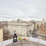 Amazing View Designer Home W/Sauna 3Min To Opera