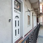 Modern flat @ Andrassy Avenue&Oktogon square