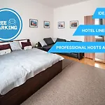 Bumblebee Apartment With Ac