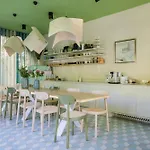 Bagatelle Gardenhouse