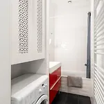 Luxury Apartment With Spacious Livingroom At Opera House