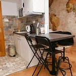 Luxurious Apartments At City Center