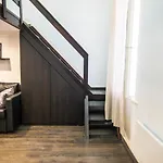 Goldcentral Apartment Akacfa