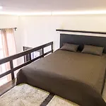 Goldcentral Apartment Akacfa