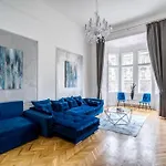 Andrassy Grandeur With Indoor Parking