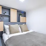 Cityscape Budget Apartments Heaven