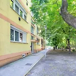 Cozy Home - Close To River - Easy Parking