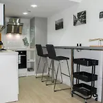 Stylish Quiet Central Home W Cheap Parking Closeby