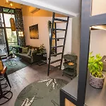 Urbanjungle - Your Trendy Loft In Central Budapest