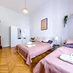 Sunny Apartment On The Buda Side