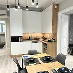 Buda Castle Serpentine Apartments