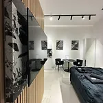 G6 Luxury Residence