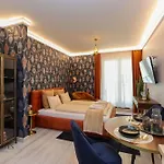 Grand Suites Central