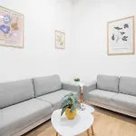 Cityscape Budget Apartments Kings Quarters