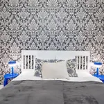Central - Stylish - Spacious